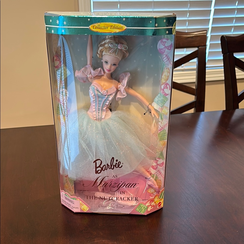 Barbie Bath & Body green and Pink Collection